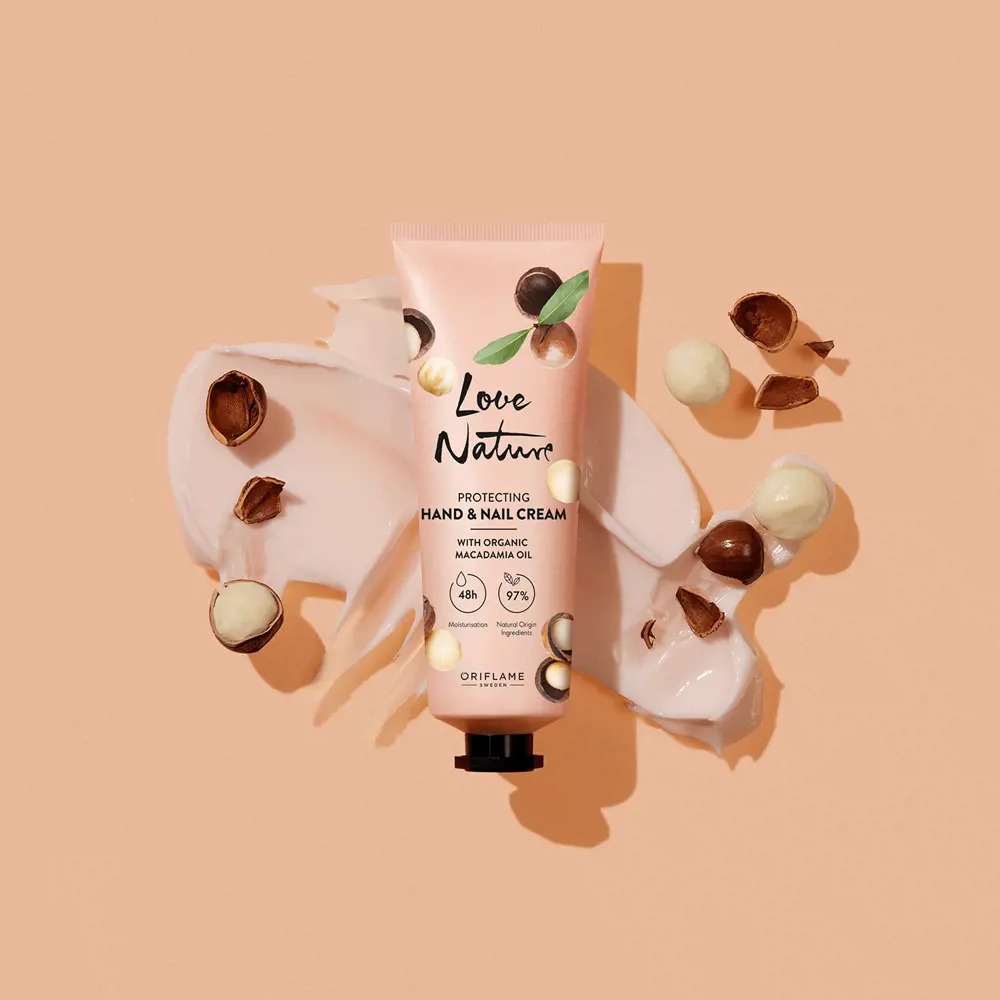 Protecting Hand & Nail Cream with Organic Macadamia Oil